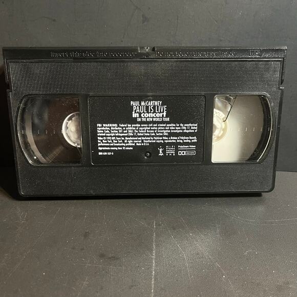 Paul McCartney - Paul Is Live in Concert VHS Tape (1993) New World Tour - Picture 6 of 6